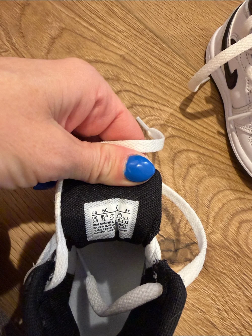 Nike air Jordan reverse panda 1 mid Kids White and Black High-Top Sneakers